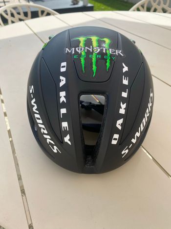 Oakley, Velo Mach MIPS