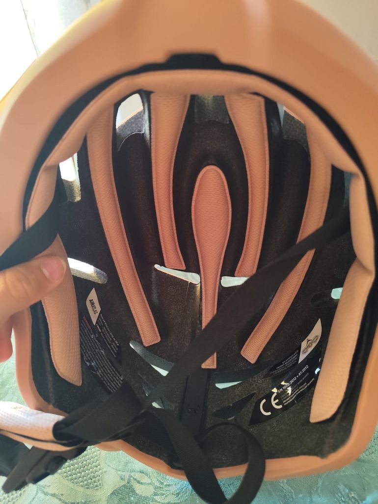 Used Limar Air Atlas Helmet 2025 bike — image 5 of 6