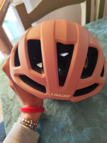 Used Limar Air Atlas Helmet 2025 bike — image 4 of 6