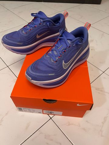 Brugt Nike Vomero Plus 2026 bike — billede 3 af 10