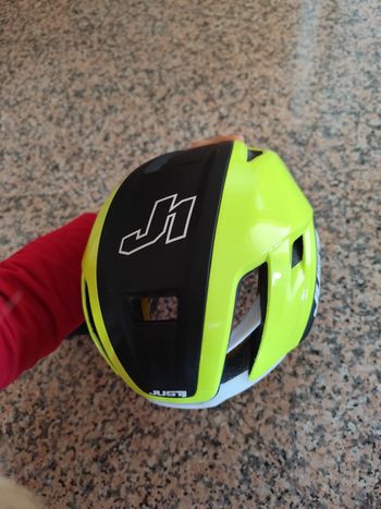Used just Casco da ciclismo bike — image 2 of 4