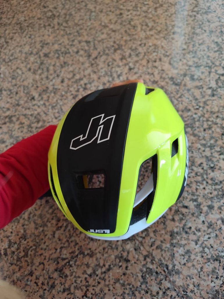 Used just Casco da ciclismo bike — image 2 of 4