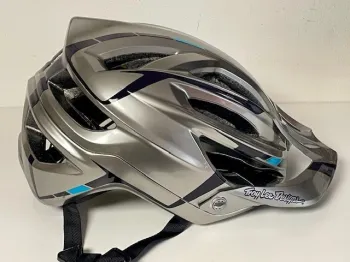 Troy Lee Designs, A2