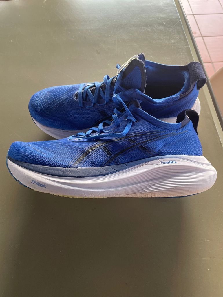 Used Asics Gel Nimbus 27 bike — image 3 of 4