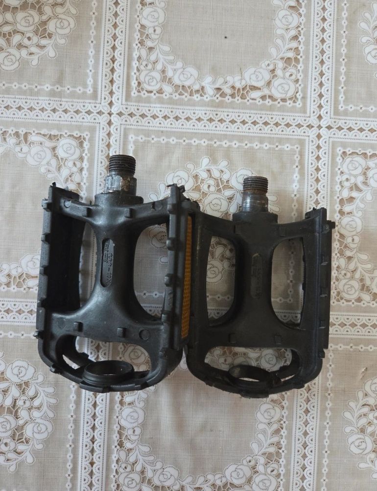 Used No brand MTB Pedals bike — image 1 of 4