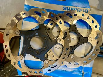 Used Shimano Ice Tech Center Lock bike