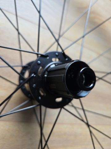 Used Specialized OEM wheelset 2025 bike — image 2 of 6