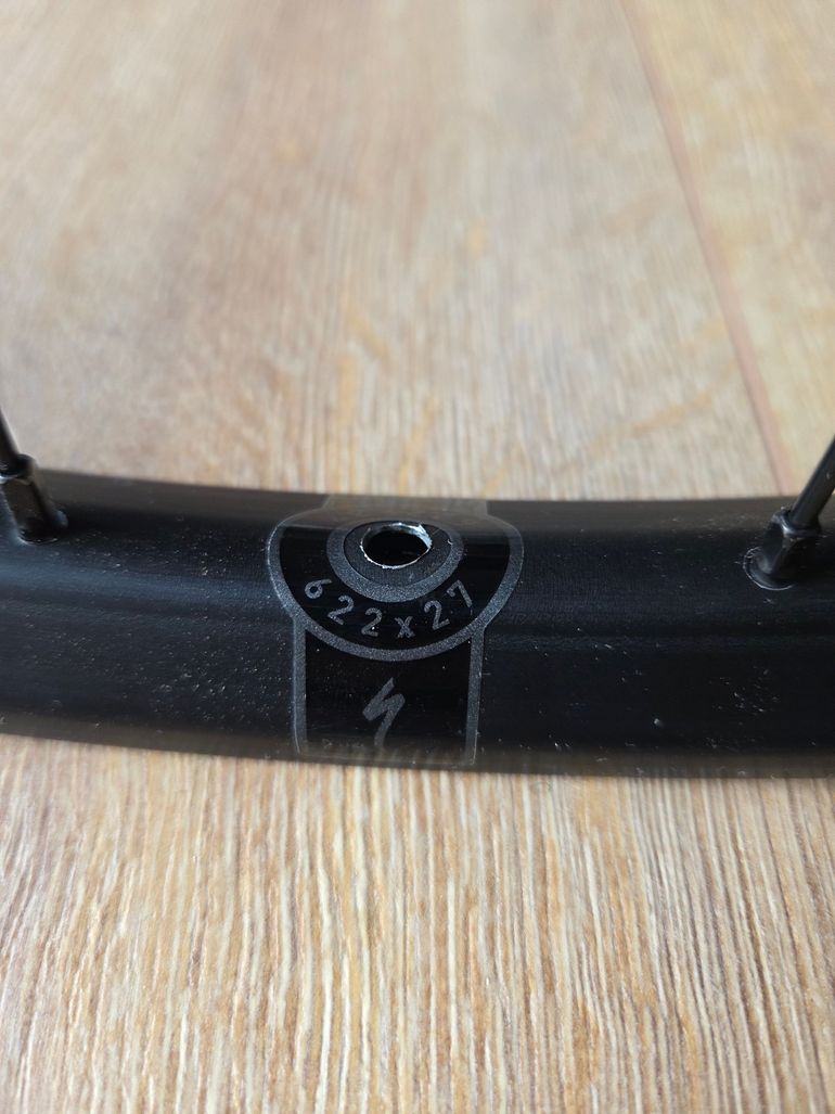 Used Specialized OEM wheelset 2025 bike — image 6 of 6