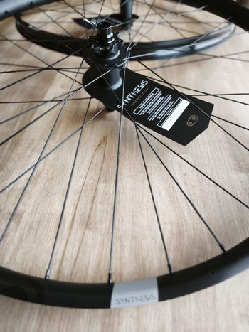 Used Crankbrothers Synthesis Enduro 29 XD bike — image 4 of 10