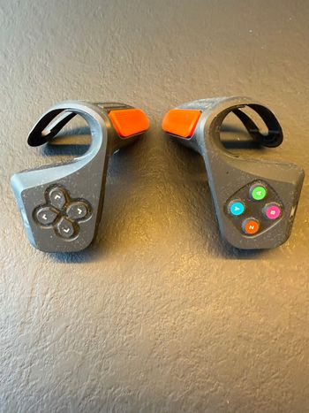 Zwift, Play Controllers