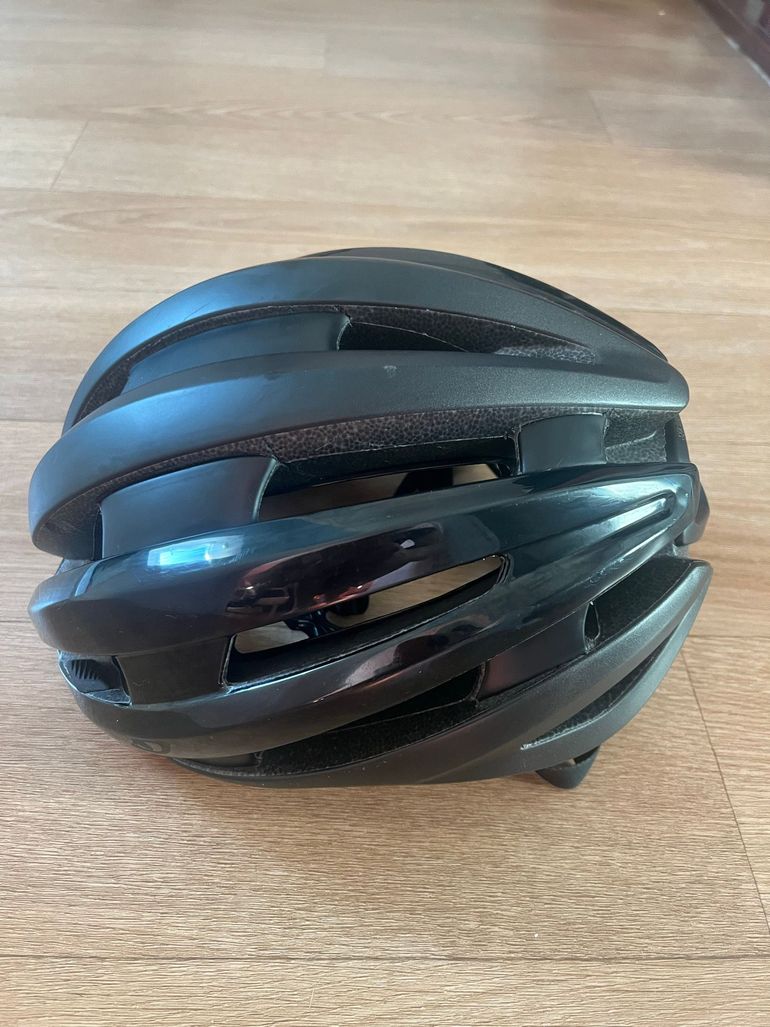 Used Giro Casque bike — image 3 of 9