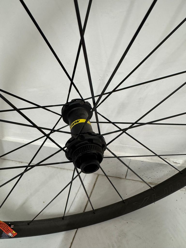 Used Mavic Crossmax SLR 29 MTB Wheelset 2025 bike — image 3 of 6