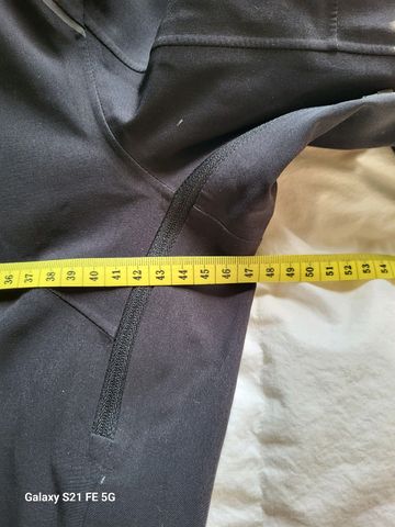 Used Rapha Womens Classic Winter Jacket 2024 bike — image 7 of 10