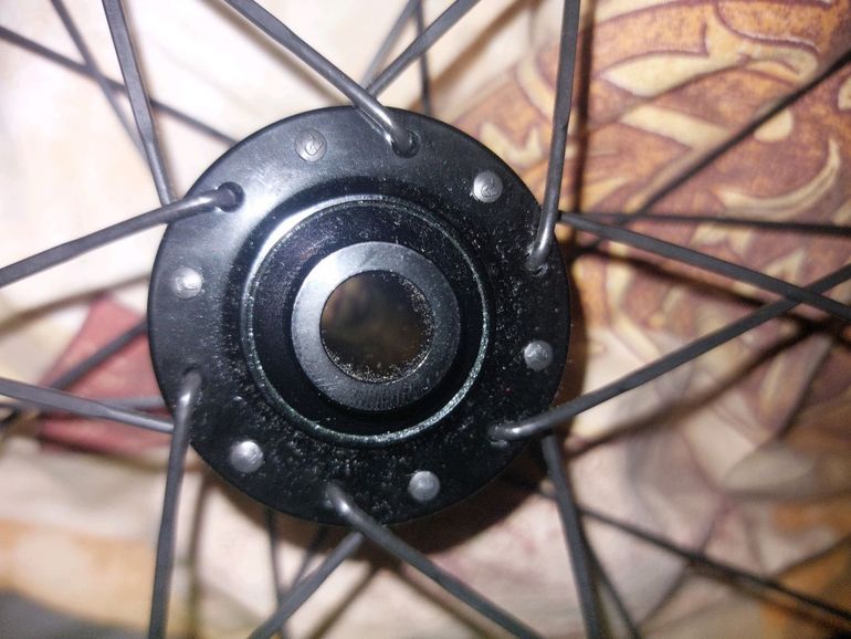 Used Kaiser Carbon Laufräder Hookless Performance 2025 bike — image 5 of 6