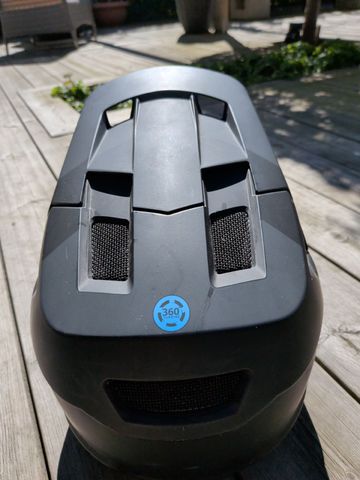 Used LEATT Gravity 2.0 Full-Face Helmet 2025 bike — image 6 of 6