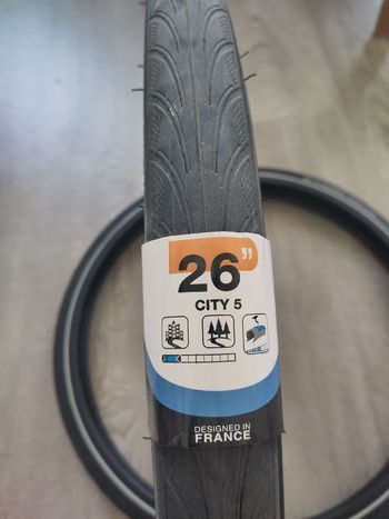 Used BTWIN pneus puncture protect 26x1.75 bike — image 2 of 4
