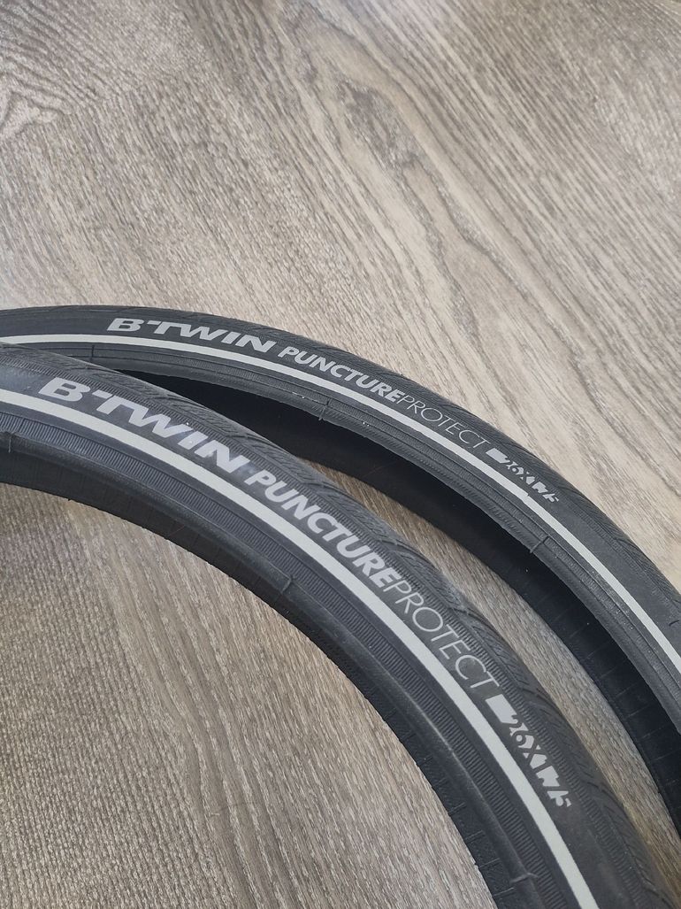 Used BTWIN pneus puncture protect 26x1.75 bike — image 4 of 4