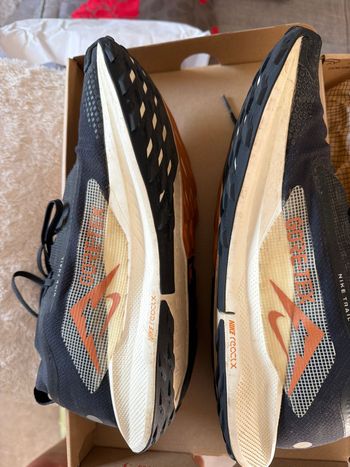 Used Nike pegasus Trail 5 GTX 2025 bike — image 3 of 8