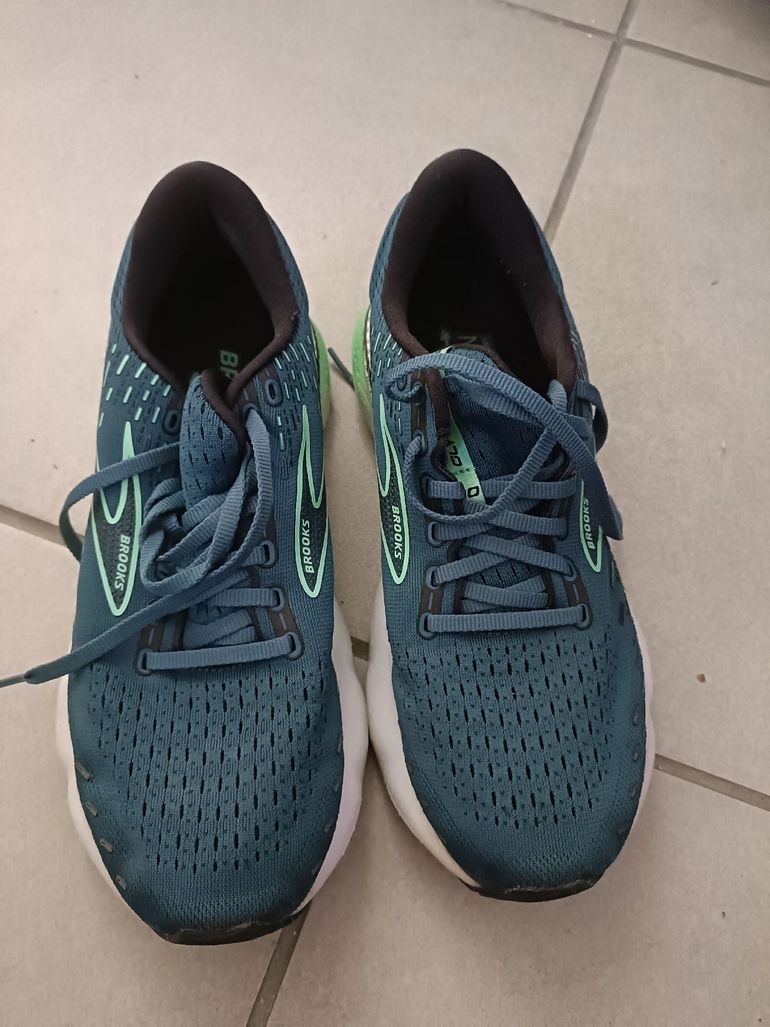 Used Brooks scarpe running bike — image 1 of 3