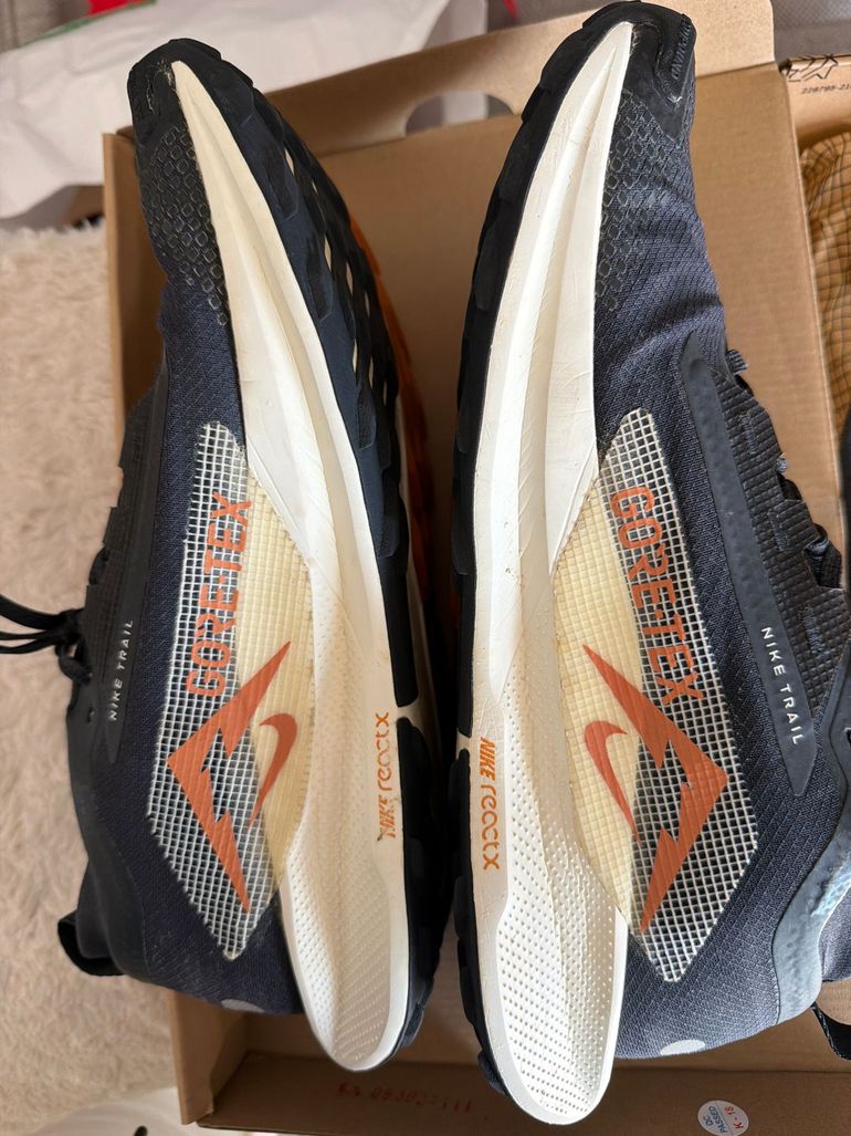 Used Nike Pegasus Trail 5 GTX bike — image 3 of 7