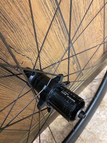 Used Bontrager Aeolus Pro 5 Clincher 2018 bike — image 3 of 8