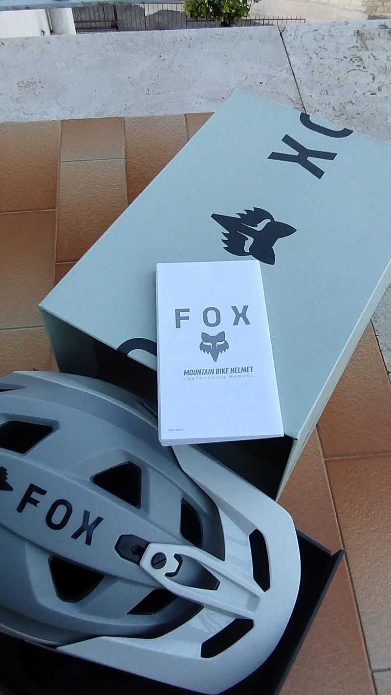 Käytetty Fox Racing Speedframe Helmet 2025 bike — kuva 7 / 11