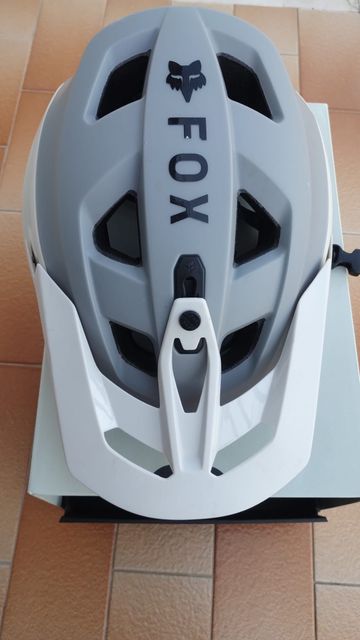 Käytetty Fox Racing Speedframe Helmet 2025 bike — kuva 3 / 11