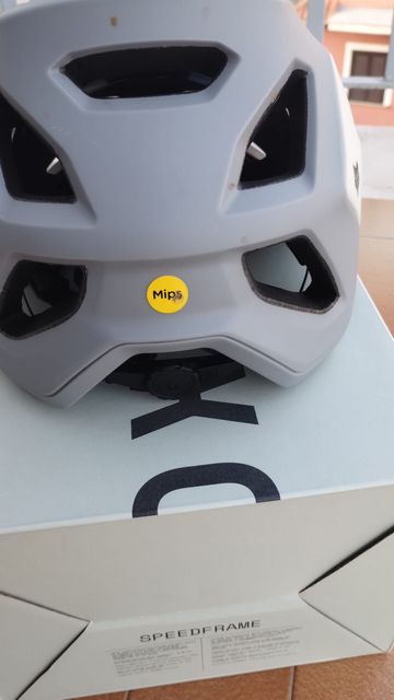 Käytetty Fox Racing Speedframe Helmet 2025 bike — kuva 8 / 11
