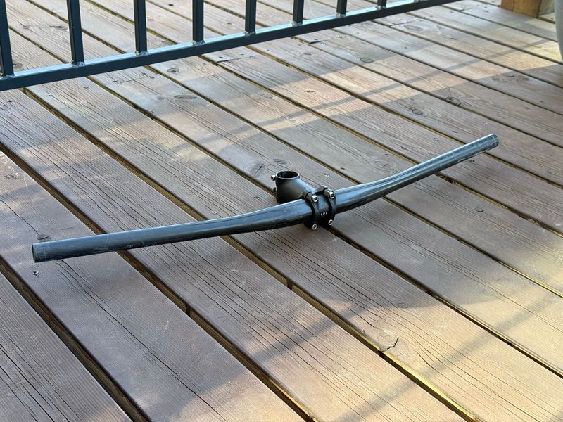 Used Cannondale Carbon Handlebar 720mm Cockpit