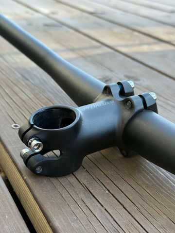 Used Specialized Handlebar 720mm bike — image 4 of 6