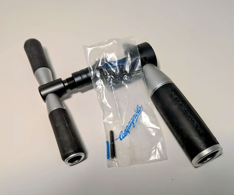 Used Campagnolo UT-CN400 2025 bike — image 1 of 3