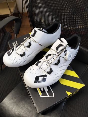 Used Gaerne Tuono bike — image 2 of 2