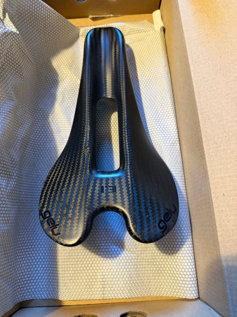 Used GELU E1 Carbon Saddle 2025 bike — image 4 of 7