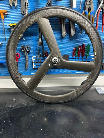Used Corima razza bike — image 2 of 7