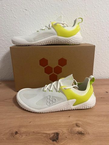 Used Vivobarefoot Motus Strength 2025 Running Shoes