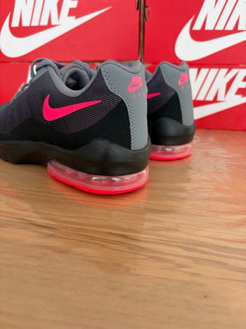 Used Nike Air Max Invigor GS bike — image 4 of 10