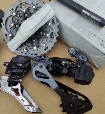 Used Shimano Dura Ace R9250 R9270 Battery DI2 12S 2024 bike — image 3 of 10