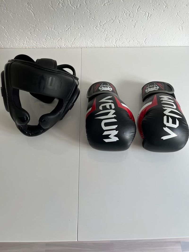 Brugt Venum Elite Martial Arts & Boxing