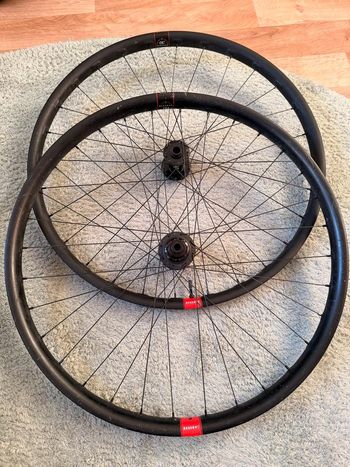 Reserve, Carbon Laufradsatz HD30/DH30 29" Boost