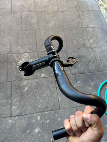 Used Fsa Manillar bike — image 2 of 3