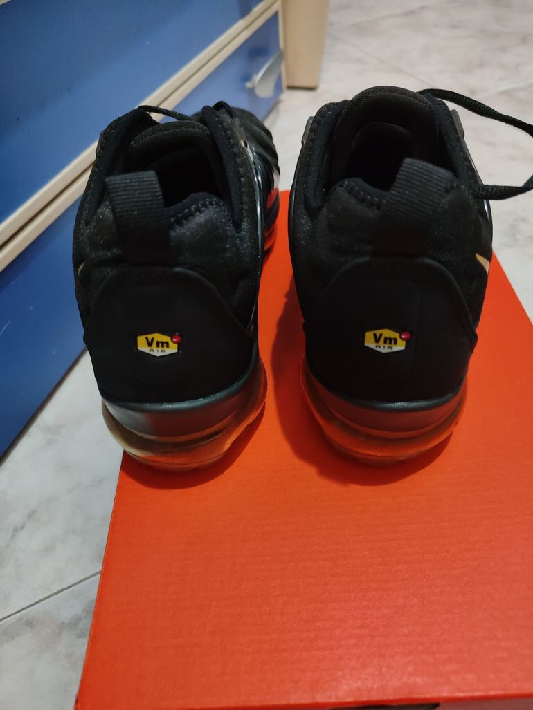 Used Nike Air VaporMax Plus bike — image 4 of 5