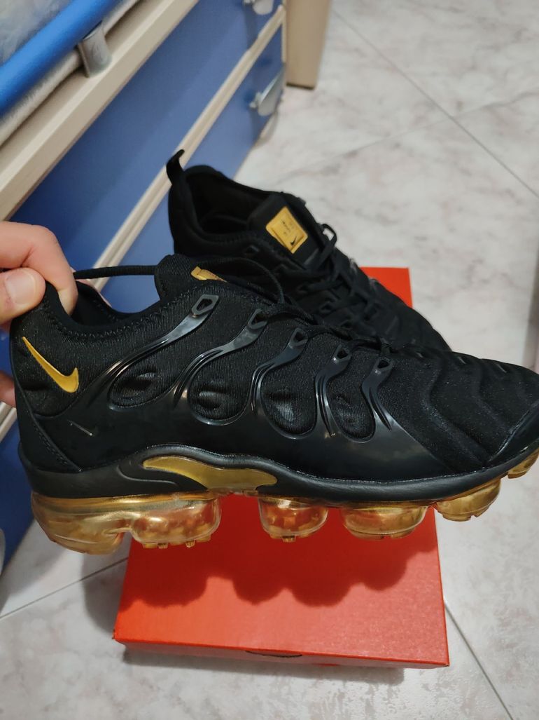 Used Nike Air VaporMax Plus bike — image 2 of 5