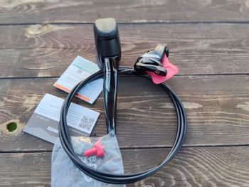 Sram, MANETA Y OINZA FORCE D2 AXS