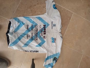 Ekoi, Maillot