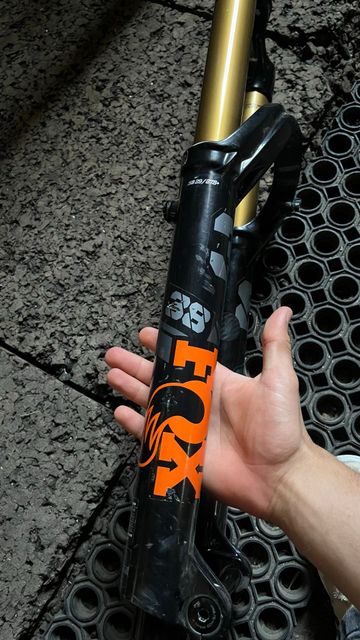 Gebrauchtes Fox 38 Grip2 170mm 2024 bike — Bild 4 von 8