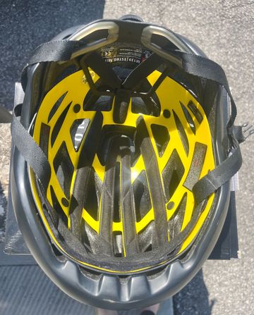 Used MET casco Helmet bike — image 4 of 4
