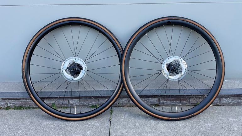 Used Shimano Disc Wheelset Aluminium with Ultegra Discs and 105 Cassette 2023 bike — image 1 of 6