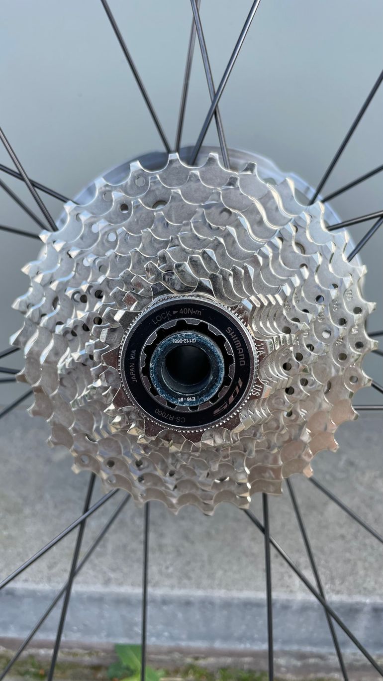 Used Shimano Disc Wheelset Aluminium with Ultegra Discs and 105 Cassette 2023 bike — image 4 of 6