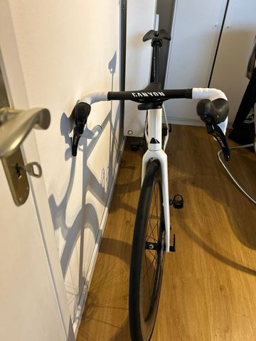 Used Canyon Ultimate CF 7 2025 bike — image 3 of 9