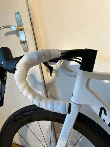 Used Canyon Ultimate CF 7 2025 bike — image 9 of 9